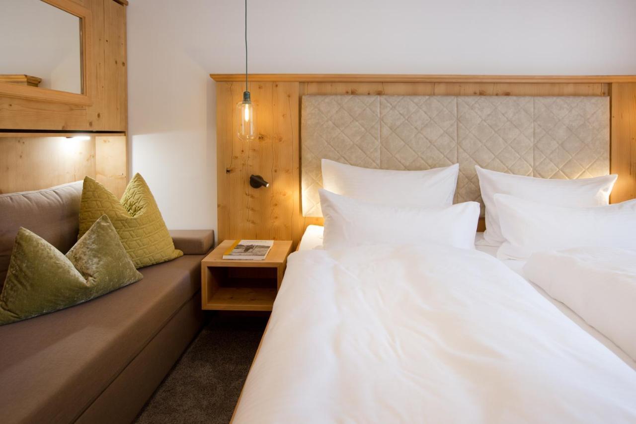 Boutiquehotel Hohes Licht ดามุลส์ ภายนอก รูปภาพ